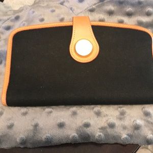 Dooney & Bourke Bags - Vintage Dooney & Bourke Wallet Dooney & Bourke Bags - Vintage Dooney & Bourke Wallet